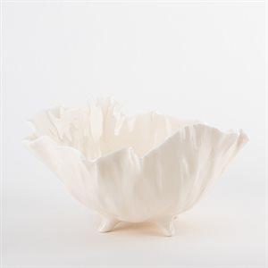 White porcelain poppy bowl